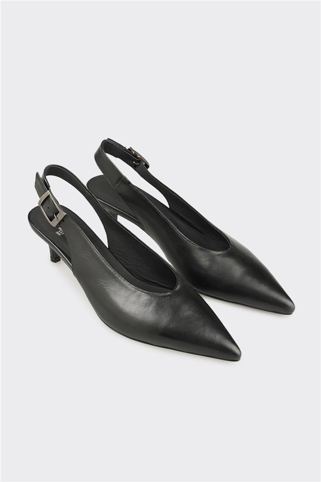 Siyah Deri Kadın Ayakkabı