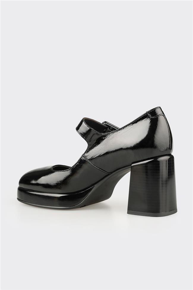 Siyah Deri Kadın Ayakkabı