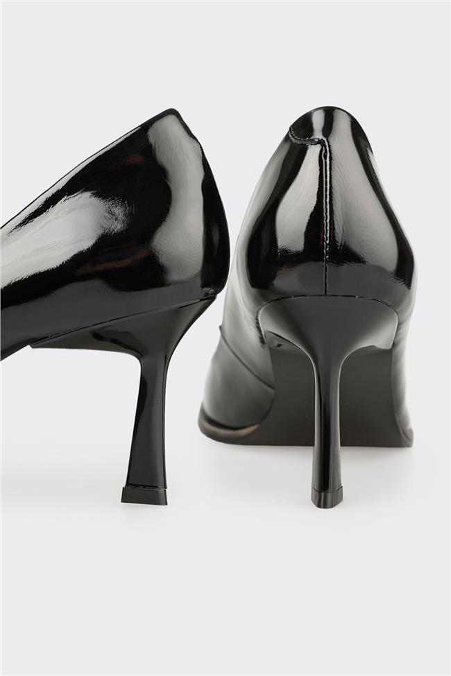 Siyah Deri Kadın Ayakkabı