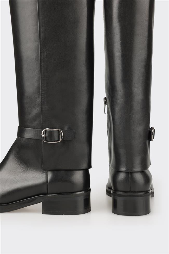 Siyah Deri Kadın Çizme