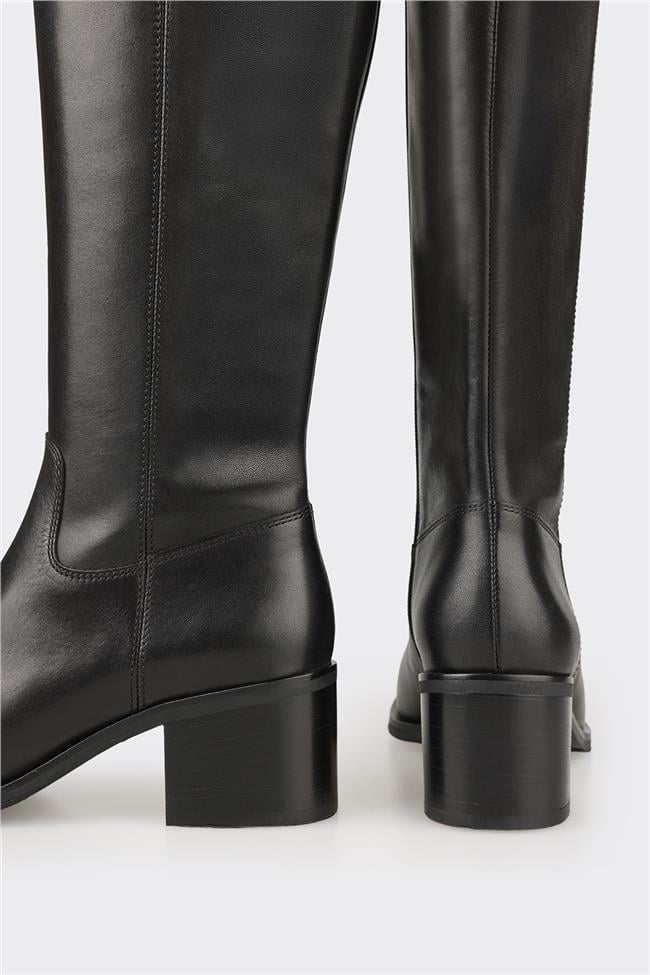 Siyah Deri Kadın Çizme