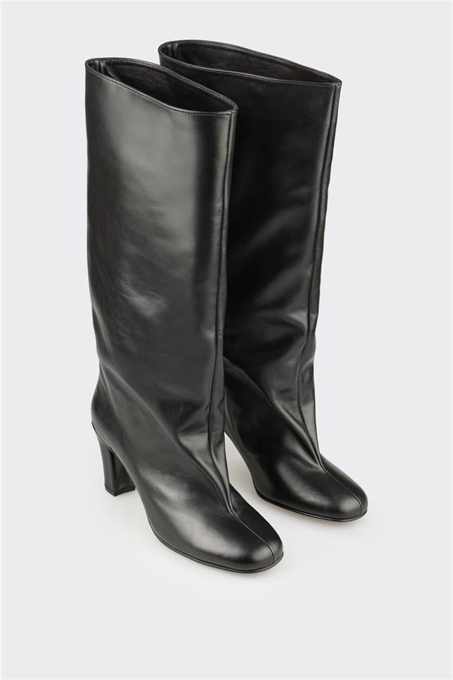 Siyah Deri Kadın Çizme