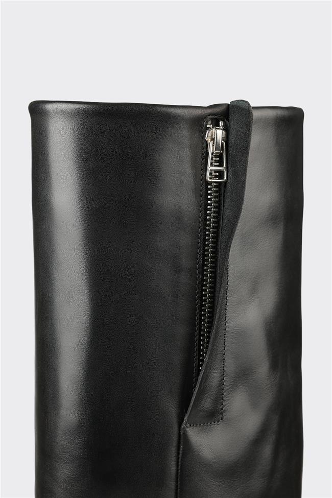 Siyah Deri Kadın Çizme