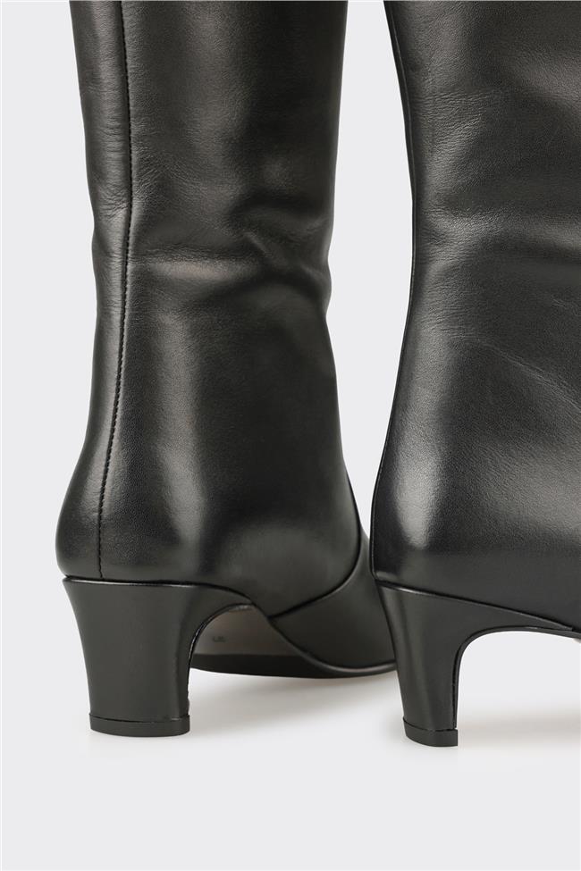 Siyah Deri Kadın Çizme