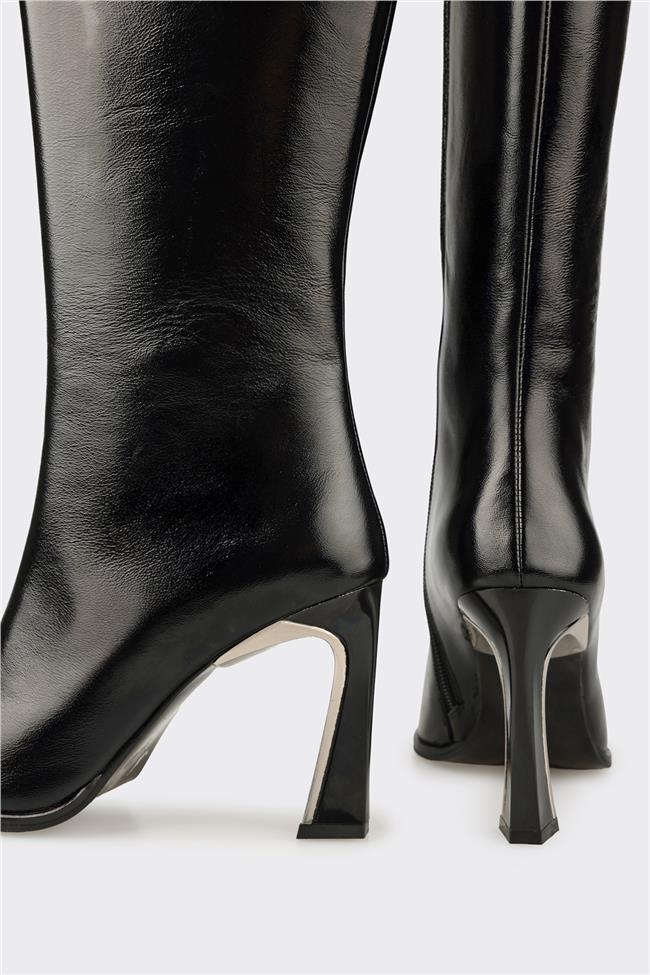 Siyah Deri Kadın Çizme