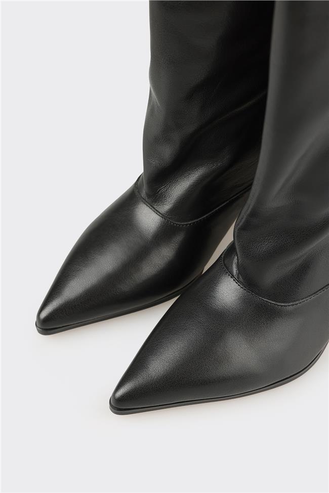 Siyah Deri Kadın Çizme