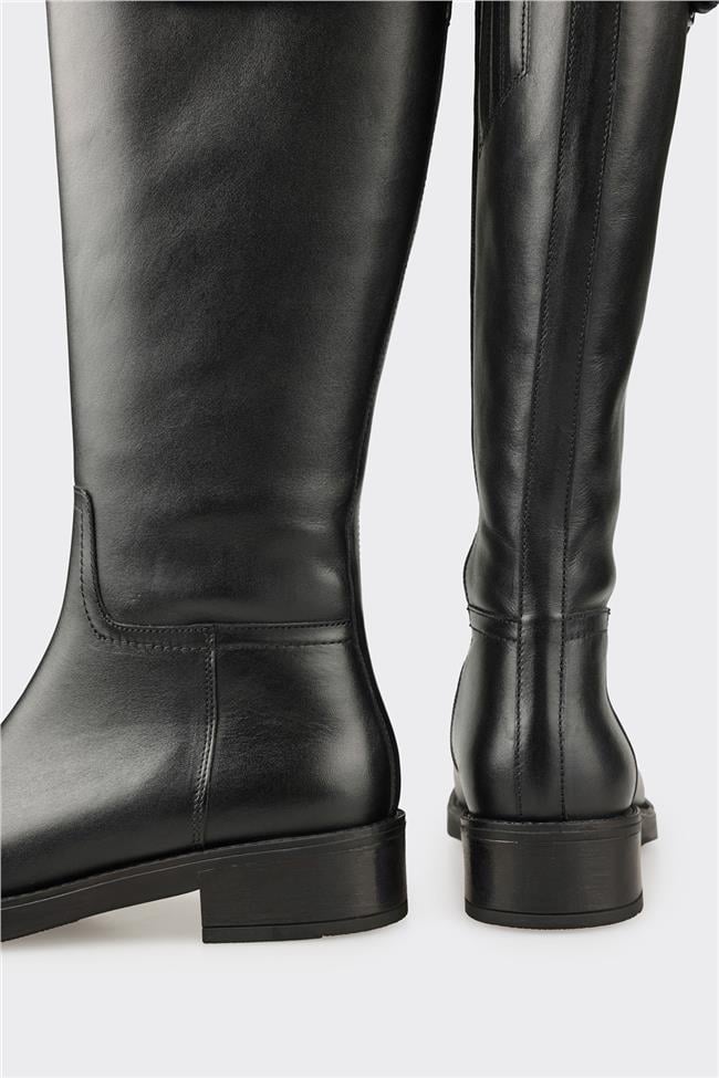 Siyah Deri Kadın Çizme