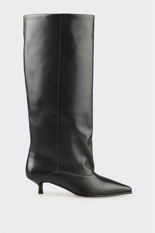 Siyah Deri Kadın Çizme