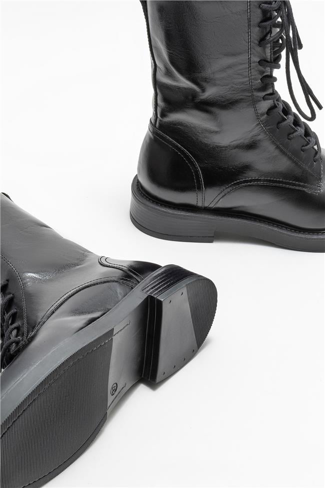 Siyah Deri Kadın Düz Bot