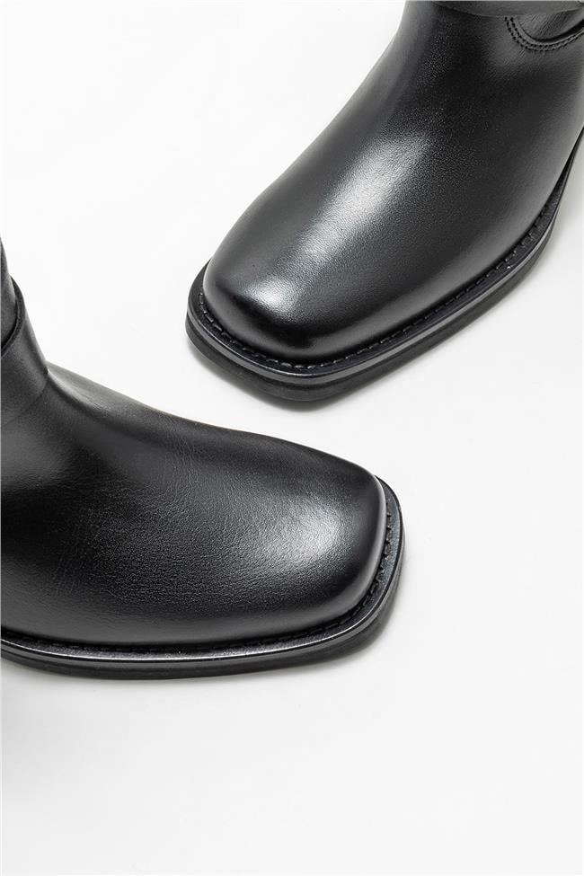 Siyah Deri Kadın Düz Çizme