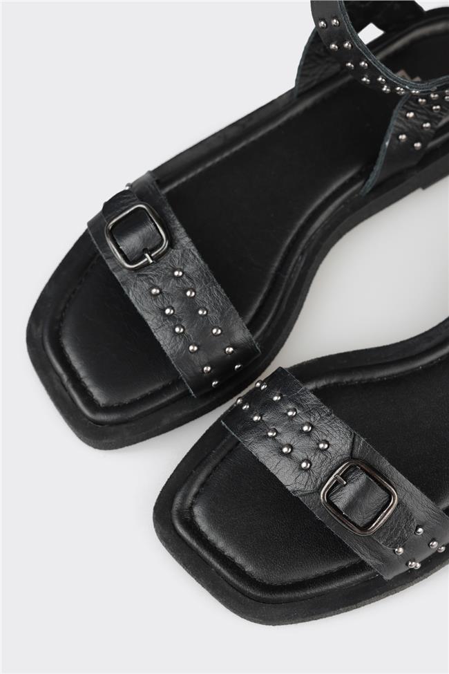 Siyah Deri Kadın Düz Sandalet