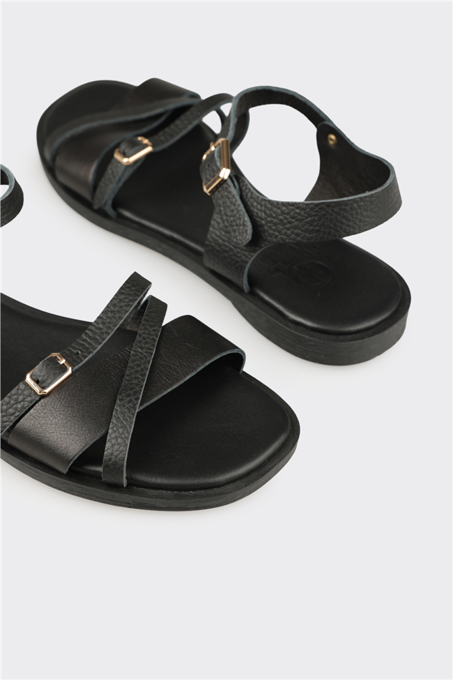 Siyah Deri Kadın Düz Sandalet