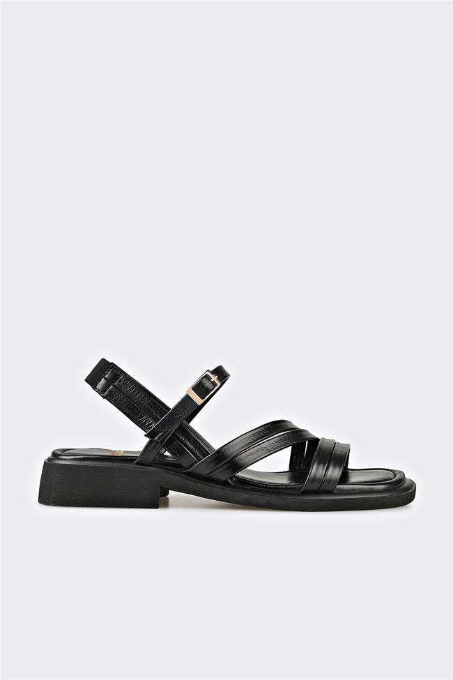 Siyah Deri Kadın Düz Sandalet