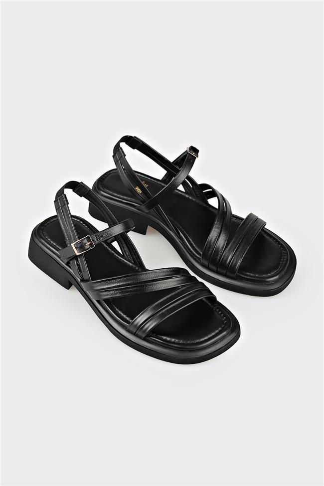 Siyah Deri Kadın Düz Sandalet