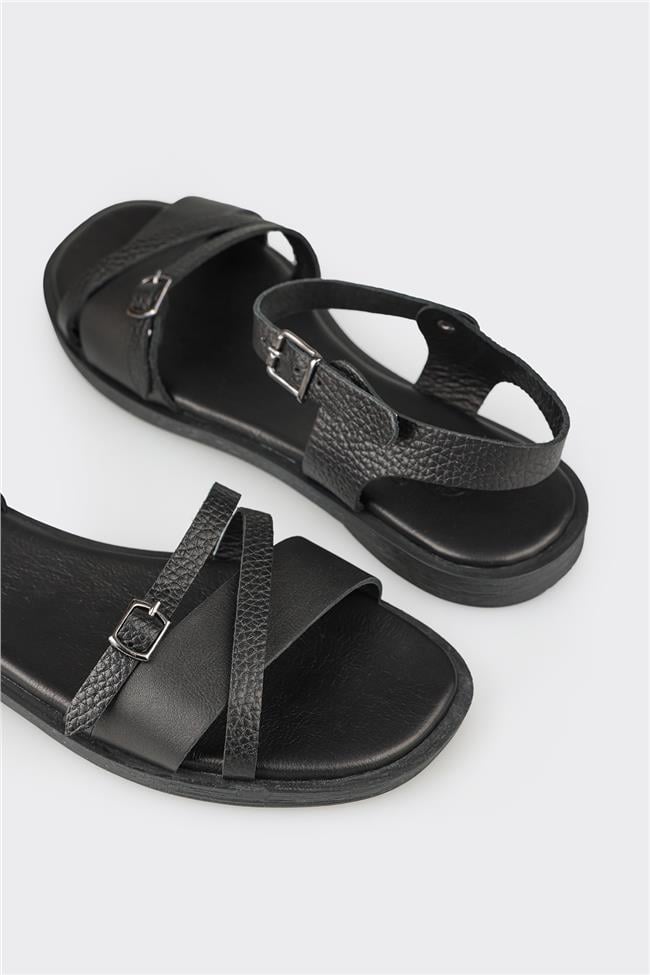 Siyah Deri Kadın Düz Sandalet