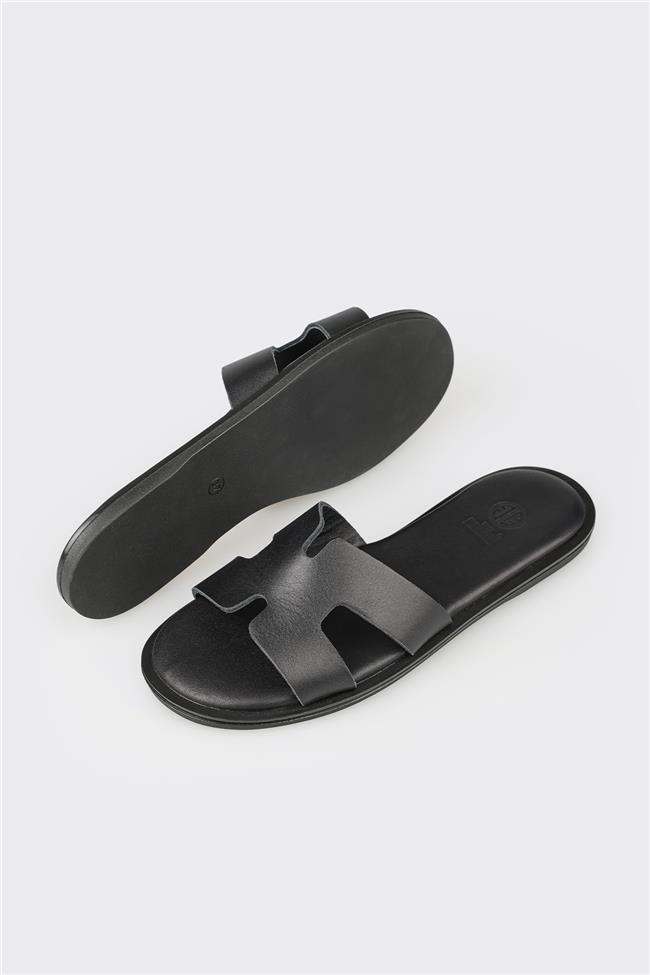 Siyah Deri Kadın Düz Terlik