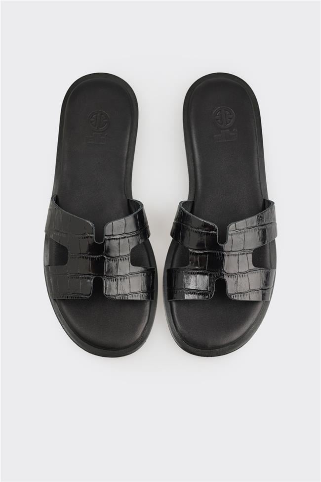 Siyah Deri Kadın Düz Terlik