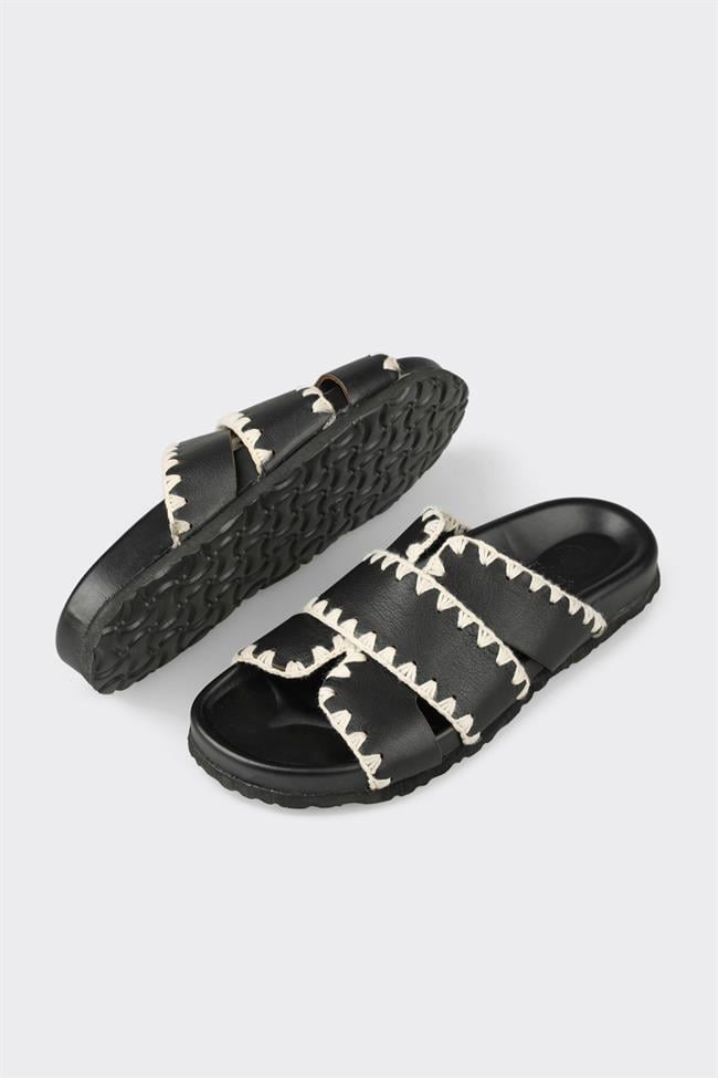 Siyah Deri Kadın Düz Terlik