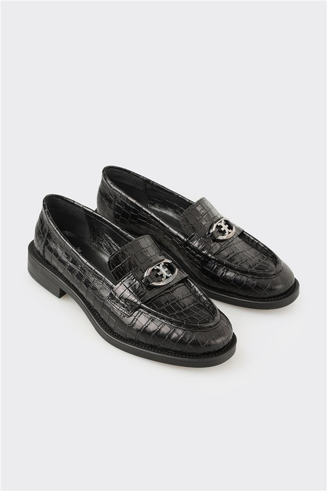 Siyah Deri Kadın Günlük Ayakkabı