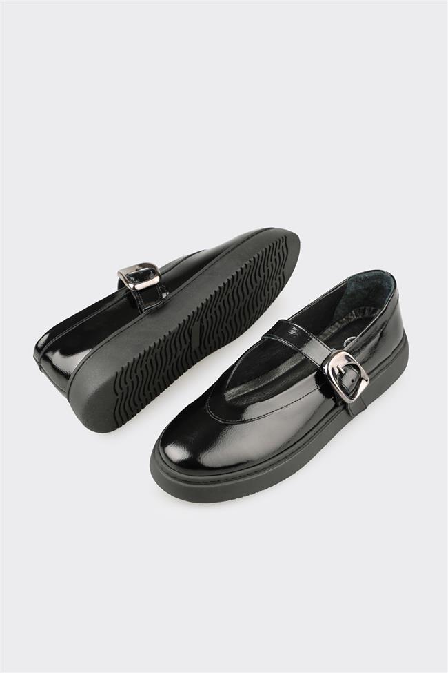 Siyah Deri Kadın Günlük Ayakkabı