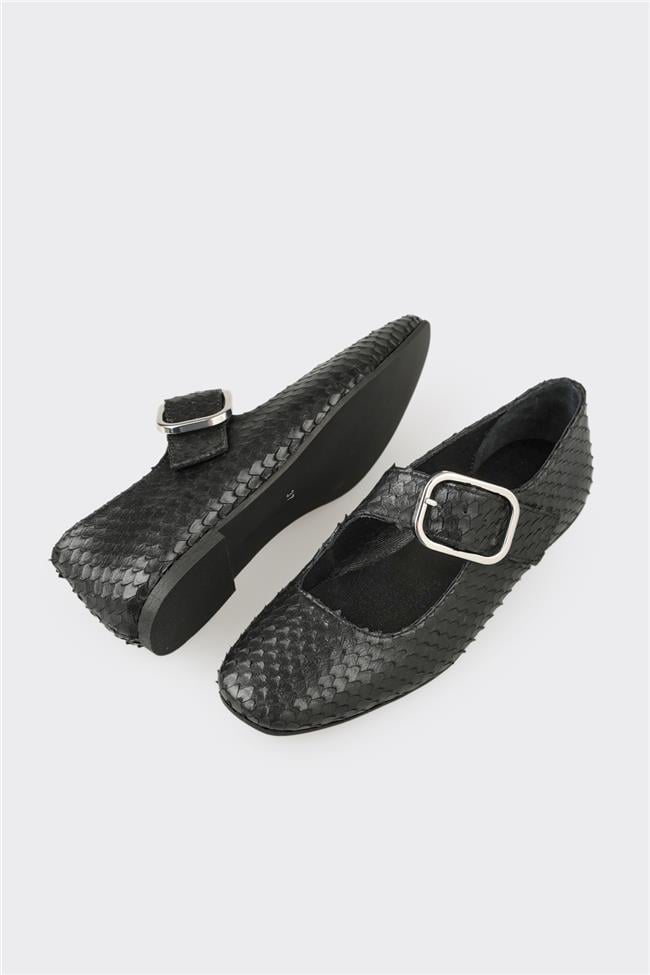 Siyah Deri Kadın Günlük Ayakkabı