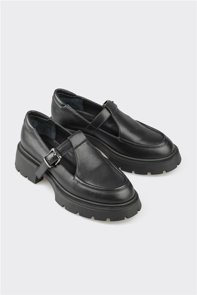 Siyah Deri Kadın Günlük Ayakkabı