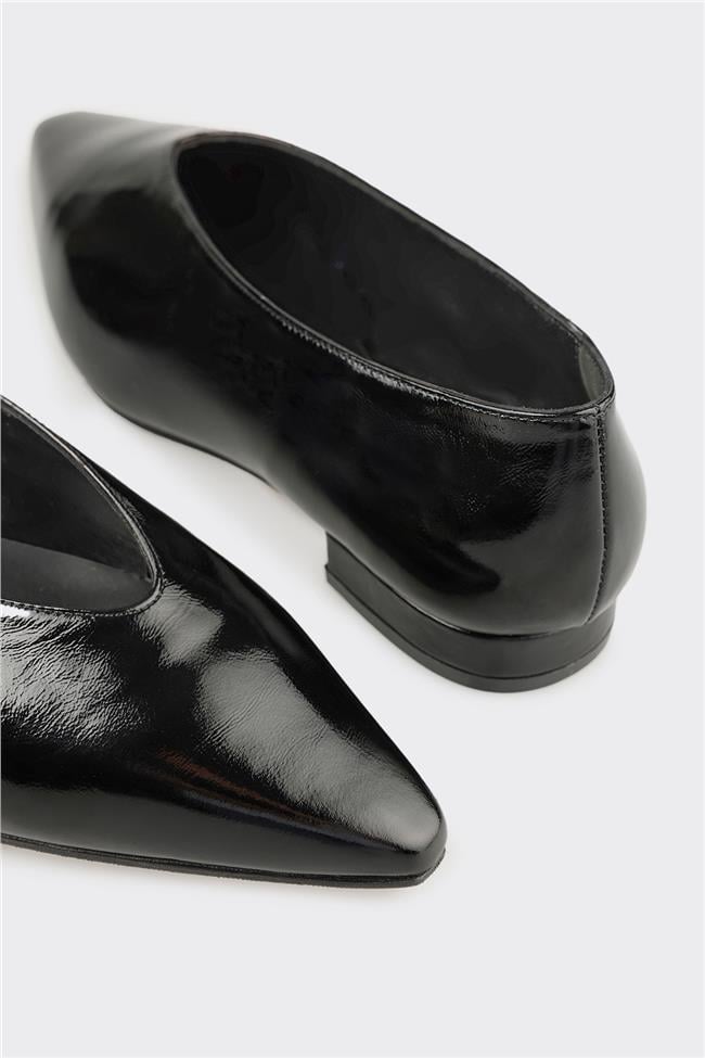 Siyah Deri Kadın Günlük Ayakkabı