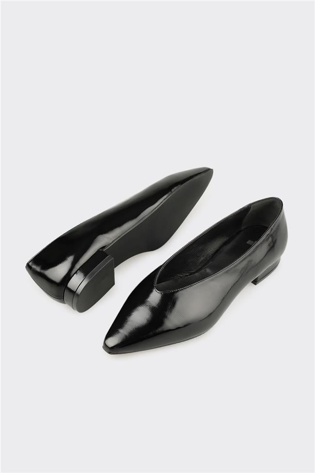 Siyah Deri Kadın Günlük Ayakkabı