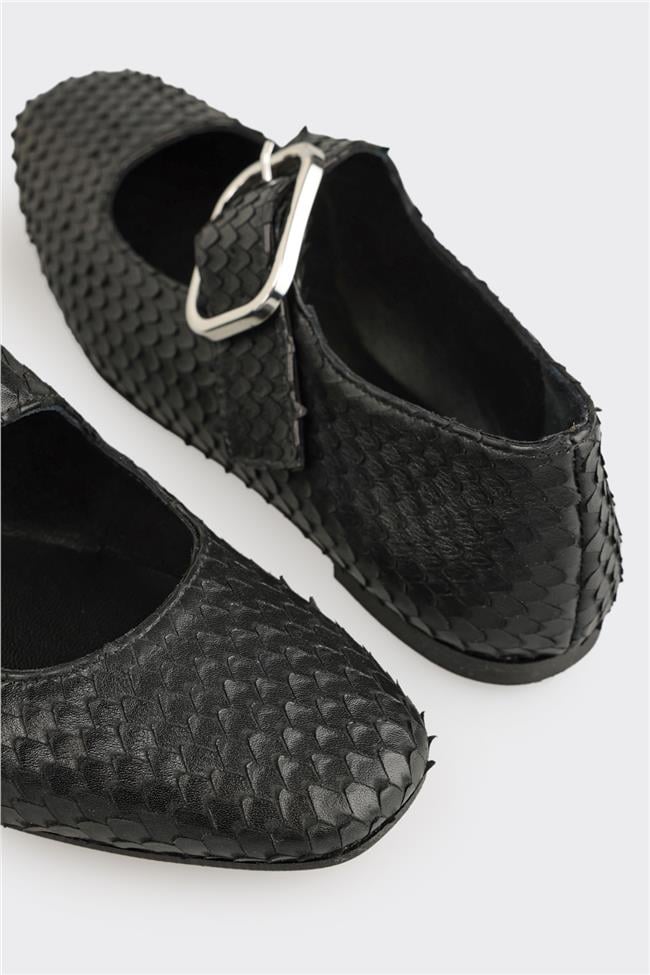 Siyah Deri Kadın Günlük Ayakkabı