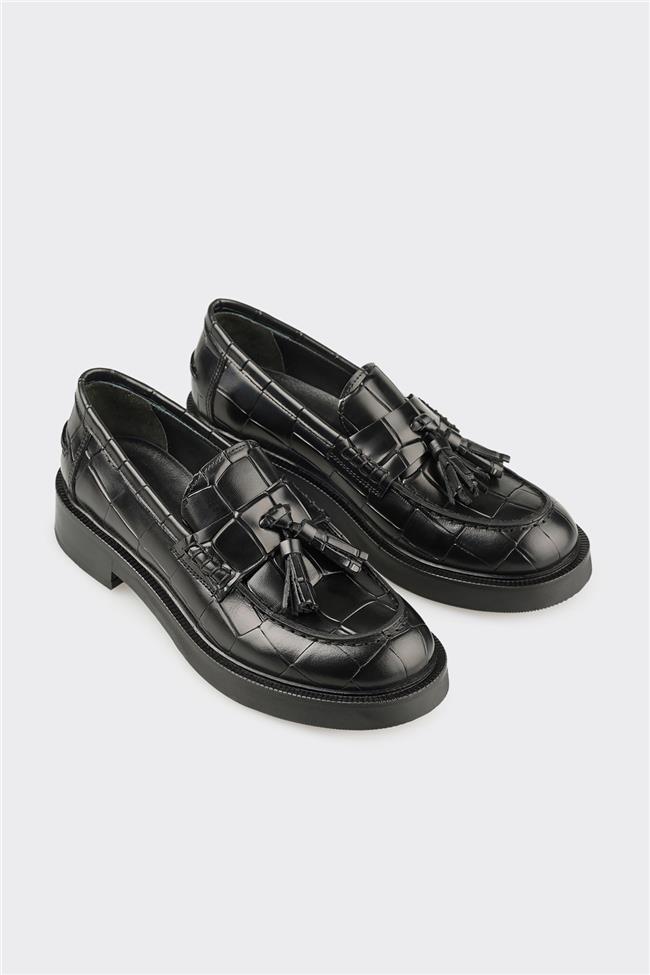 Siyah Deri Kadın Günlük Ayakkabı