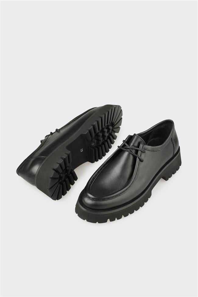 Siyah Deri Kadın Günlük Ayakkabı