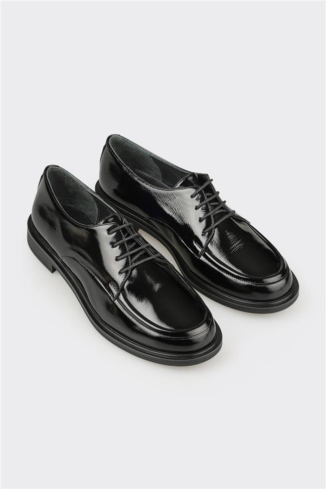 Siyah Deri Kadın Günlük Ayakkabı