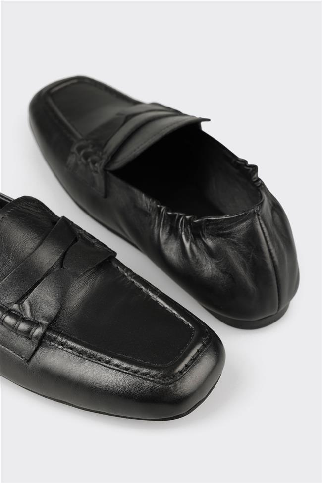 Siyah Deri Kadın Günlük Ayakkabı