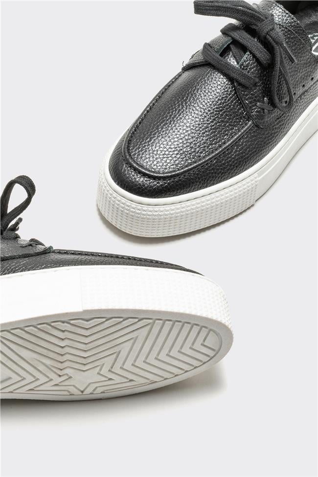 Siyah Deri Kadın Günlük Ayakkabı