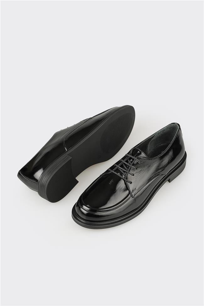 Siyah Deri Kadın Günlük Ayakkabı