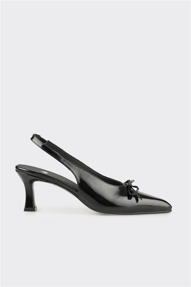 Siyah Deri Kadın Günlük Ayakkabı