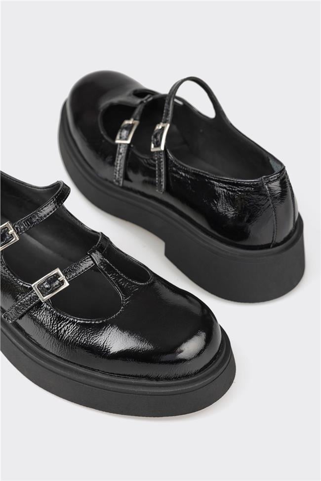 Siyah Deri Kadın Günlük Ayakkabı