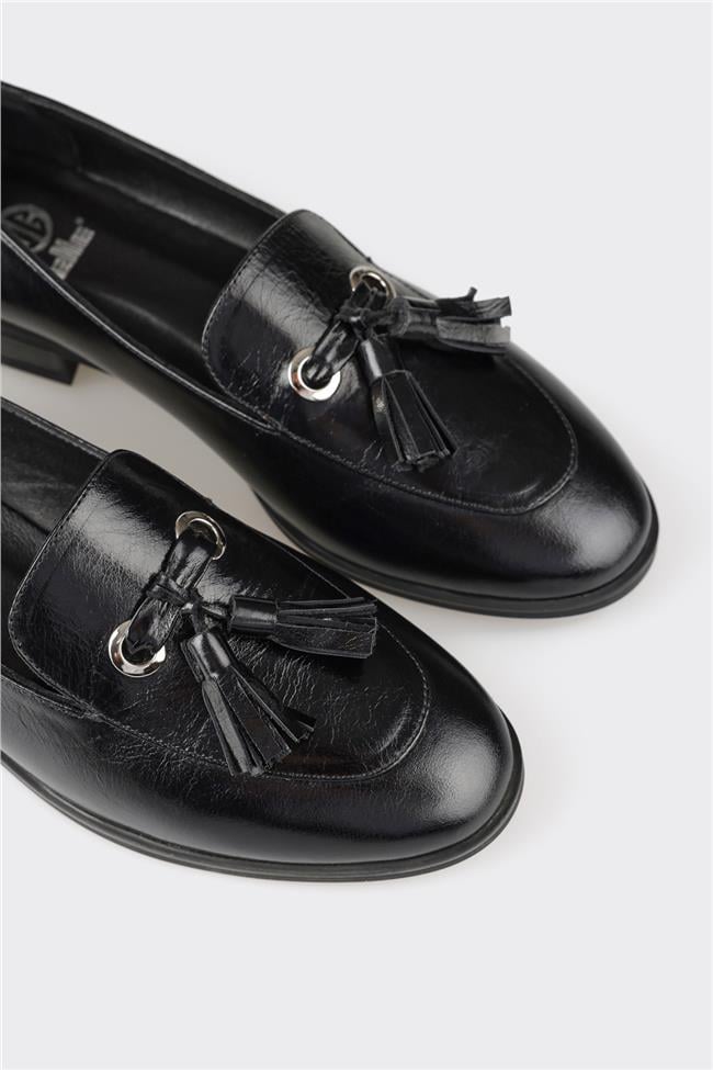 Siyah Deri Kadın Günlük Ayakkabı