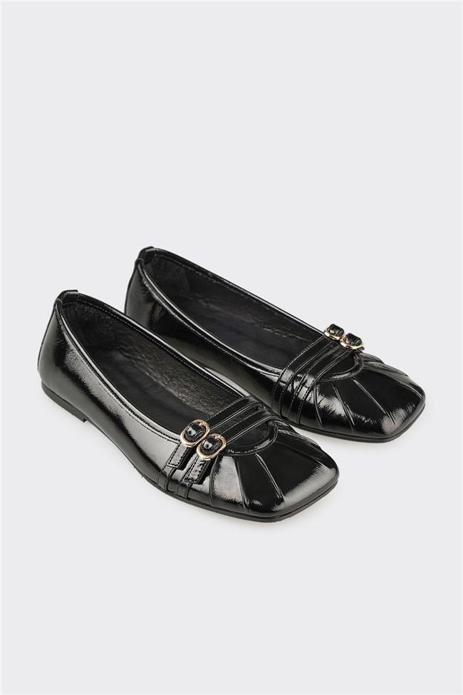 Siyah Deri Kadın Günlük Ayakkabı