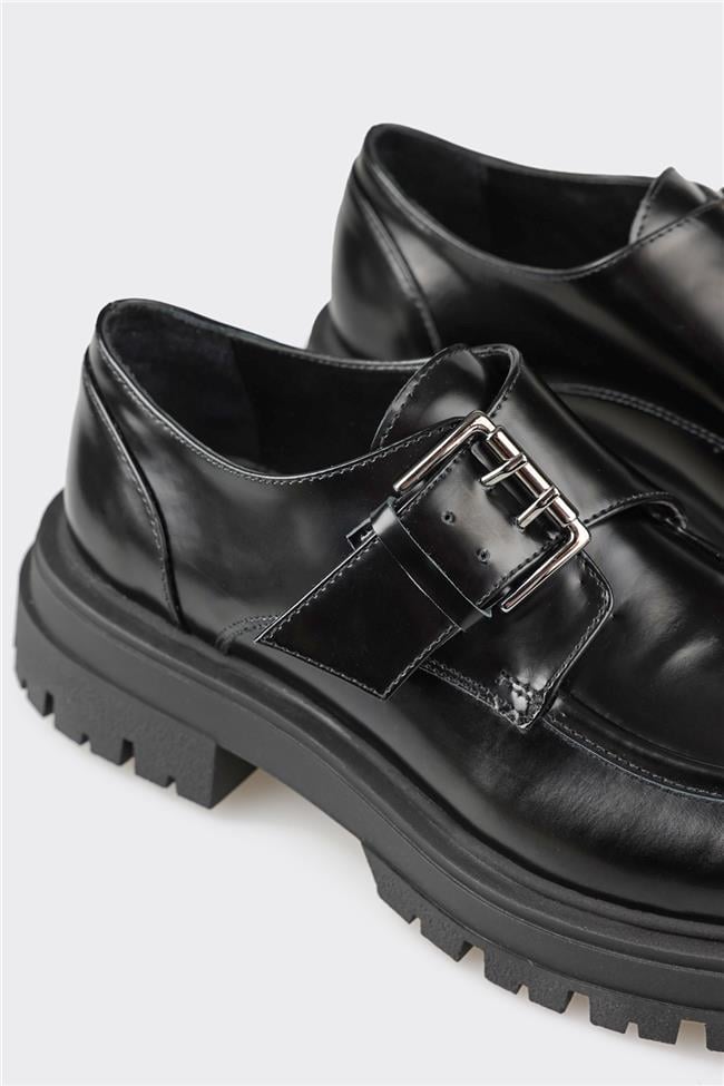 Siyah Deri Kadın Günlük Ayakkabı