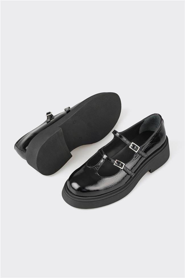 Siyah Deri Kadın Günlük Ayakkabı