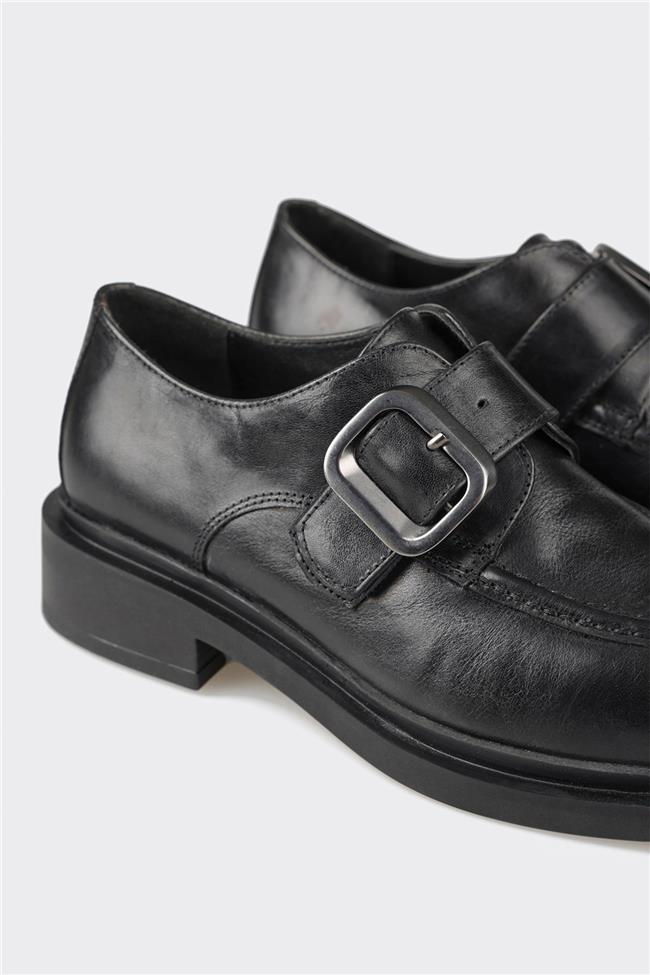 Siyah Deri Kadın Günlük Ayakkabı