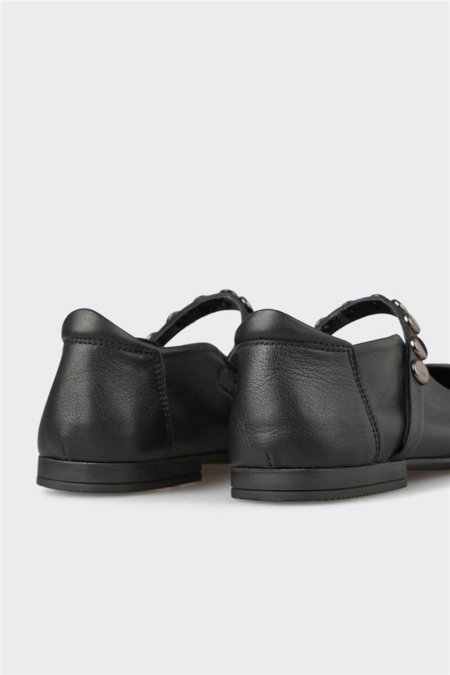 Siyah Deri Kadın Günlük Ayakkabı