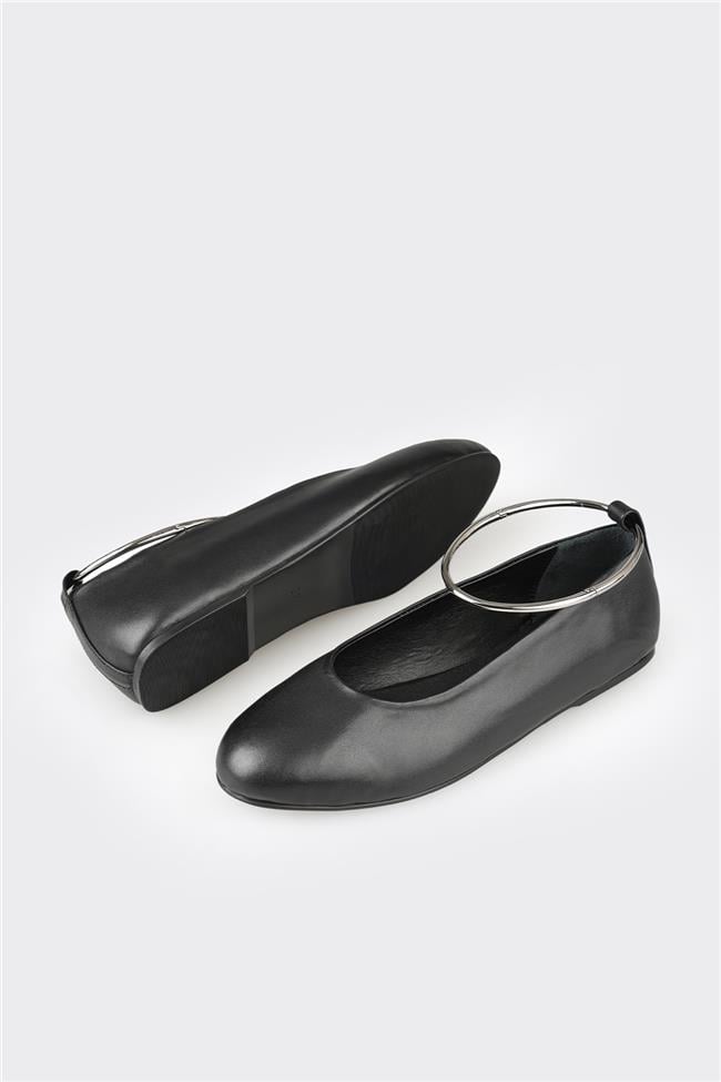 Siyah Deri Kadın Günlük Ayakkabı