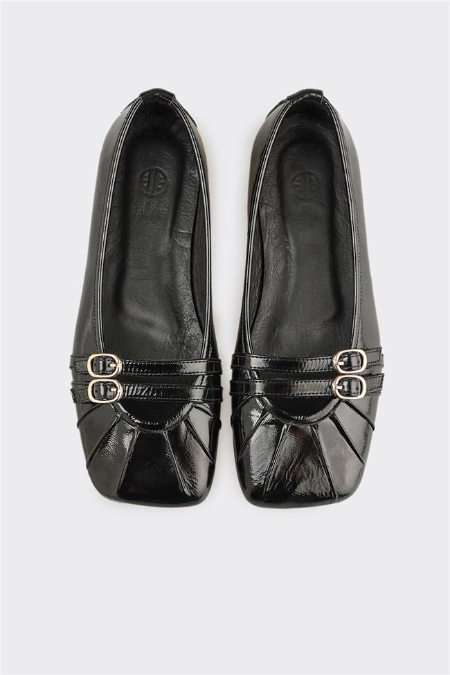 Siyah Deri Kadın Günlük Ayakkabı