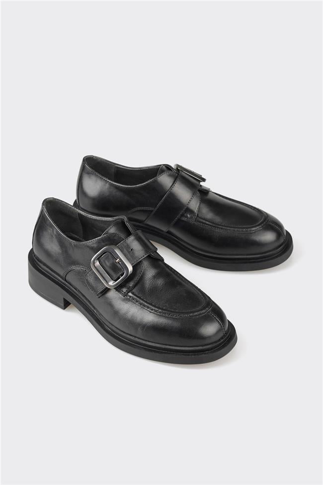 Siyah Deri Kadın Günlük Ayakkabı