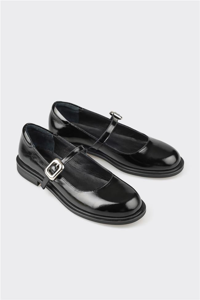 Siyah Deri Kadın Günlük Ayakkabı