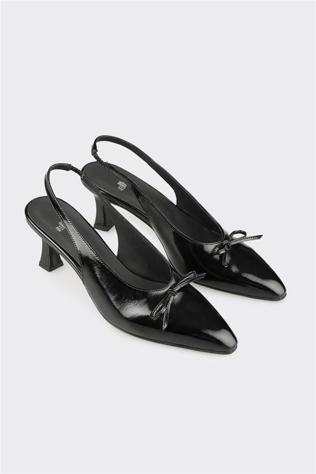 Siyah Deri Kadın Günlük Ayakkabı