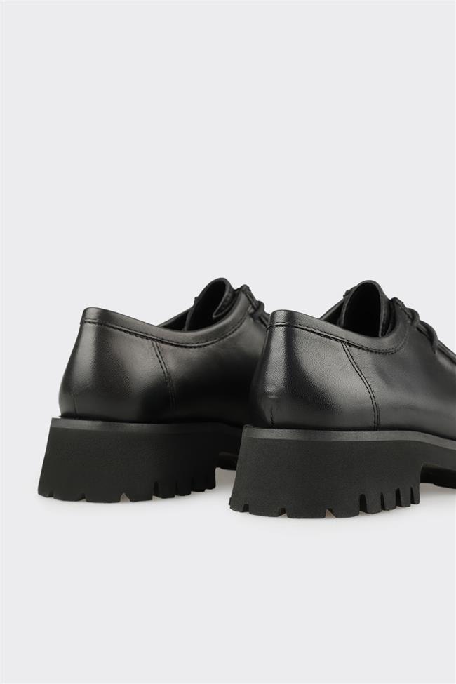 Siyah Deri Kadın Günlük Ayakkabı