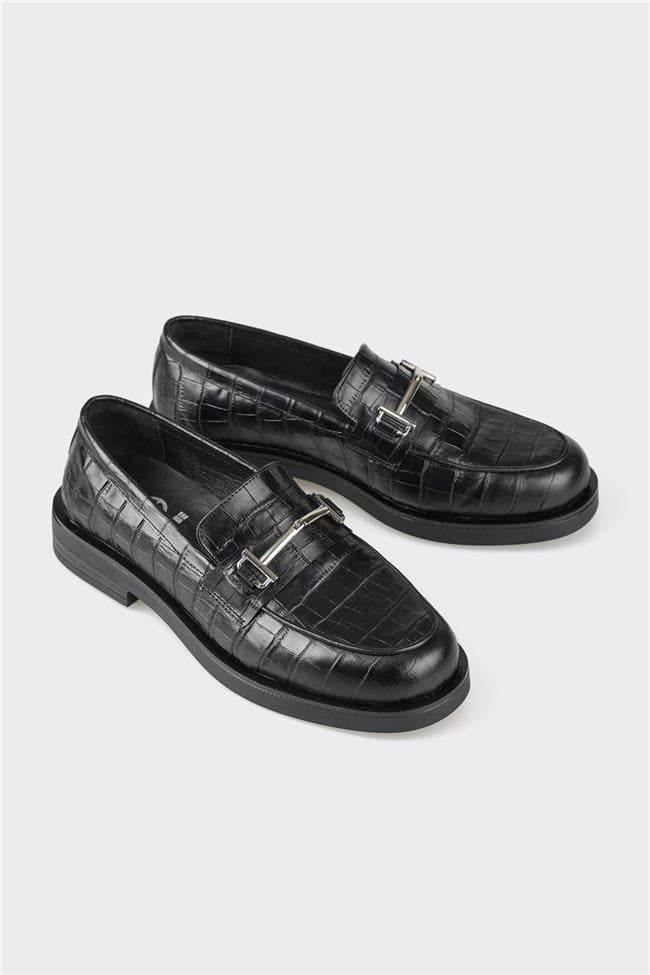 Siyah Deri Kadın Günlük Ayakkabı